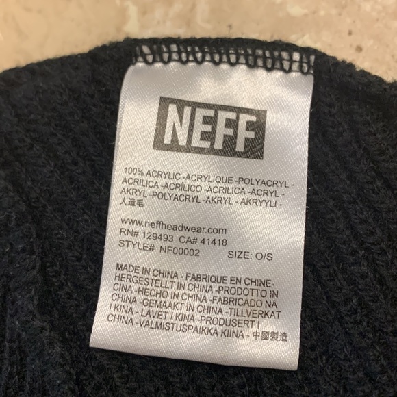 Neff Cable Knit Beanie - Picture 3 of 4